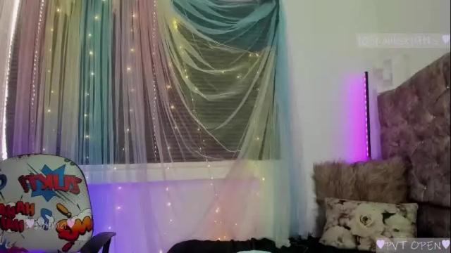 Image 6 of emma_su Stream on Chaturbate on 7 months ago