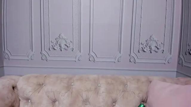 Image 8 of emma_torres18 Stream on Chaturbate on 17 months ago