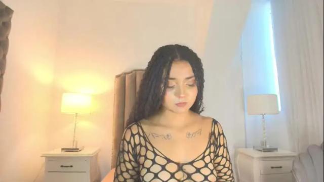 Image 10 of emma_torres__ Stream on Chaturbate on 1 month ago