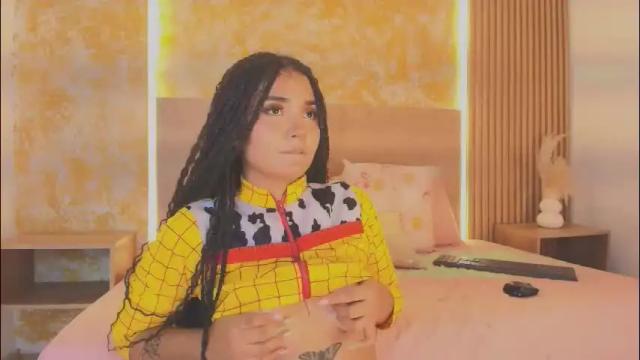 Image 12 of emma_torres__ Stream on Chaturbate on 1 month ago
