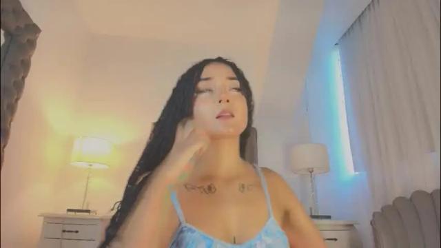 Image 4 of emma_torres__ Stream on Chaturbate on 29 days ago