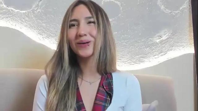 Image 3 of emma_valka Stream on Chaturbate on 28 days ago