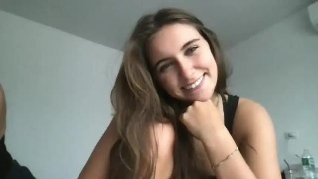 Image 3 of emma_walkerx Stream on Chaturbate on 20 months ago