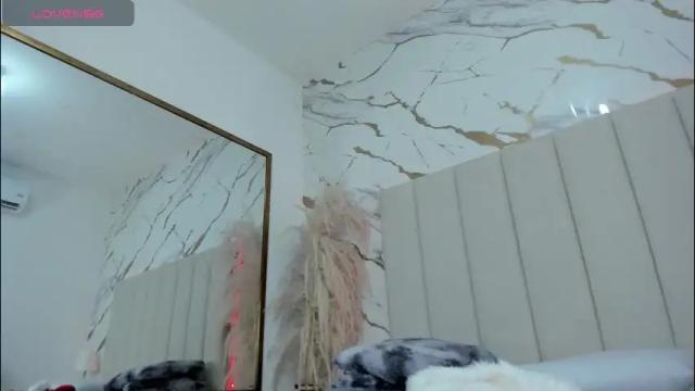 Image 8 of emma_whitee_ Stream on Chaturbate on 1 month ago