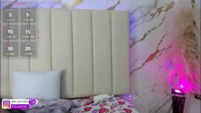 Image 4 of emma_whitee_ Stream on Chaturbate on 9 days ago