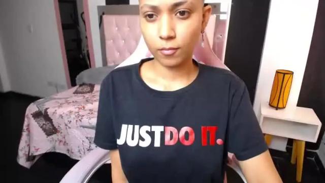 Image 4 of emma_willis69 Stream on Chaturbate on 18 months ago