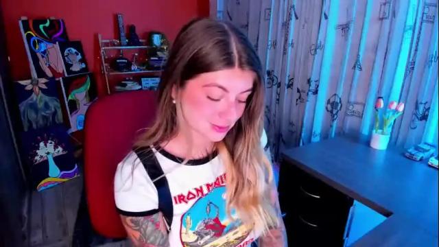 Image 3 of emmaa_hostt Stream on Chaturbate on 6 months ago