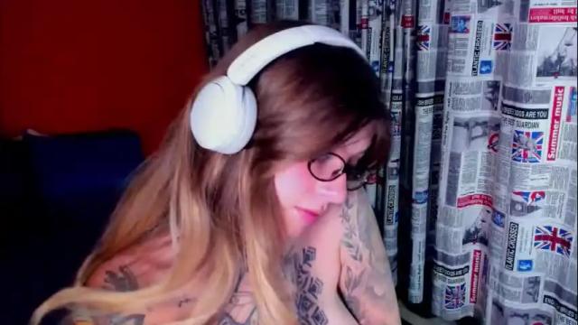 Image 11 of emmaa_hostt Stream on Chaturbate on 1 month ago