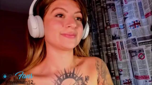 Image 8 of emmaa_hostt Stream on Chaturbate on 15 days ago