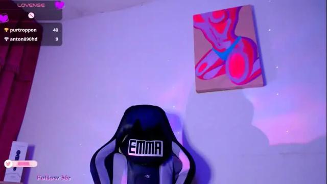 Image 3 of emmaamartinez Stream on Chaturbate on 6 months ago