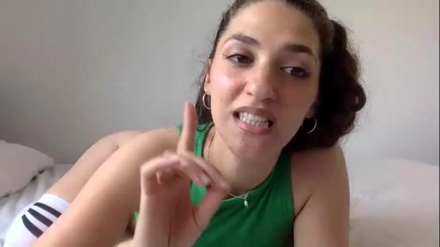 Image 2 of emmababy2322 Stream on Chaturbate on 4 months ago