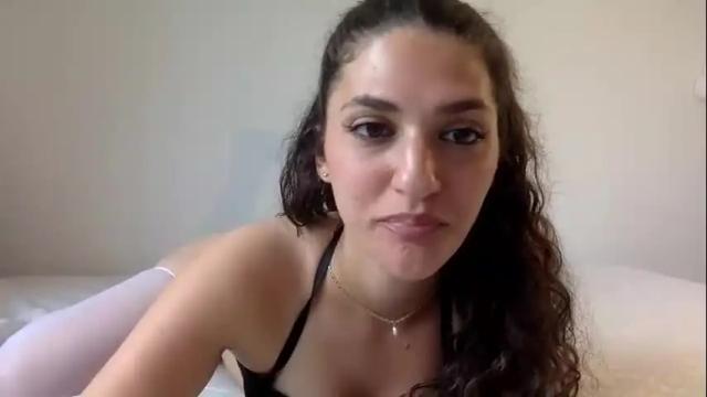 Thumbnail 1, emmababy2322's Stream at Chaturbate, 4 months ago