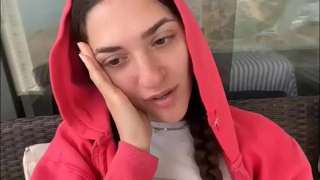 Image 4 of emmababy2322 Stream on Chaturbate on 13 days ago