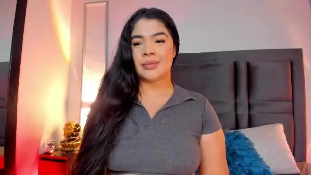 Image 10 of emmabecket2 Stream on Chaturbate on 3 months ago