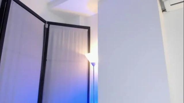 Image 3 of emmacollemann Stream on Chaturbate on 1 month ago