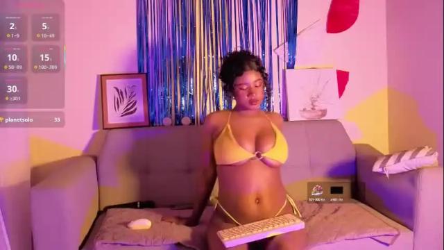 Image 4 of emmaconneer Stream on Chaturbate on 3 months ago