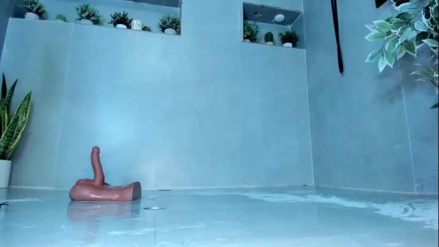 Image 4 of emmacreamy Stream on Chaturbate on 2 months ago
