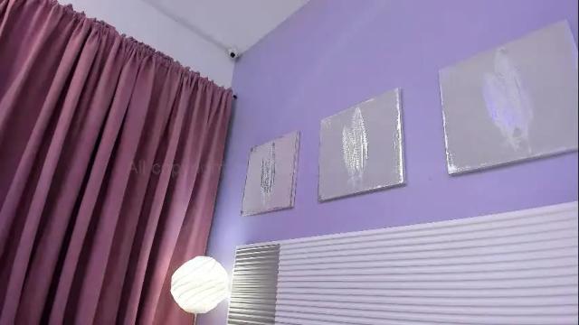 Image 11 of emmacreamy Stream on Chaturbate on 1 month ago