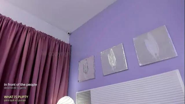 Image 7 of emmacreamy Stream on Chaturbate on 27 days ago