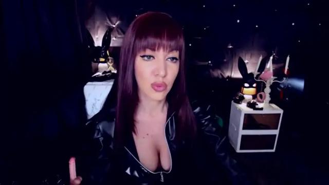 Image 7 of emmadomina Stream on Chaturbate on 16 months ago