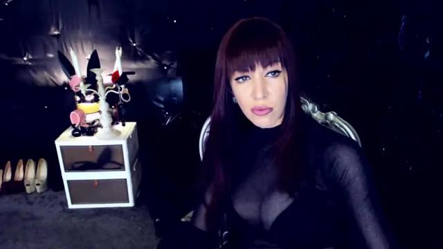 Image 10 of emmadomina Stream on Chaturbate on 16 months ago