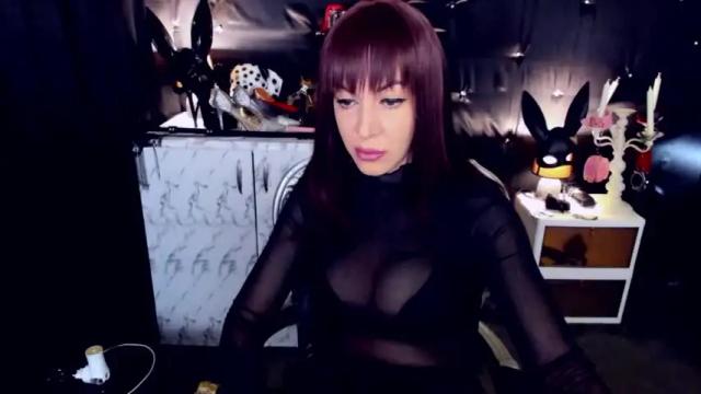 Image 4 of emmadomina Stream on Chaturbate on 15 months ago