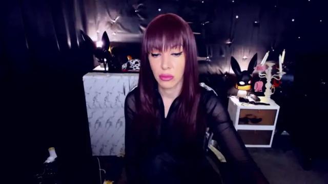 Image 2 of emmadomina Stream on Chaturbate on 15 months ago