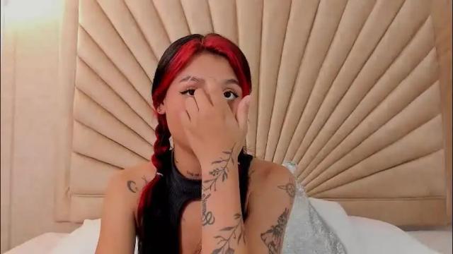 Image 10 of emmaduff_ Stream on Chaturbate on 2 months ago