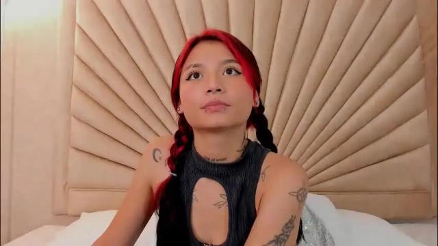 Image 6 of emmaduff_ Stream on Chaturbate on 2 months ago