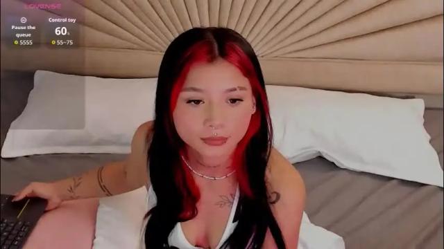 Image 11 of emmaduff_ Stream on Chaturbate on 1 month ago