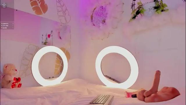 Image 6 of emmaduque Stream on Chaturbate on 1 month ago