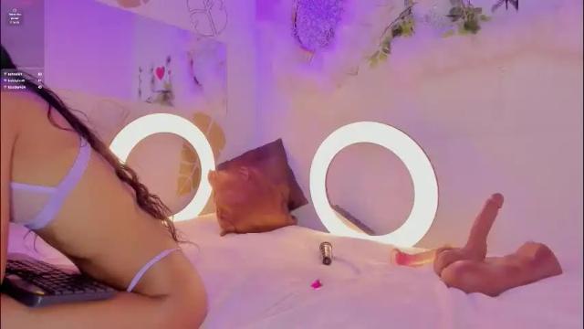 Image 8 of emmaduque Stream on Chaturbate on 1 month ago