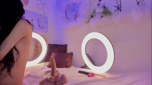 Image 12 of emmaduque Stream on Chaturbate on 1 month ago