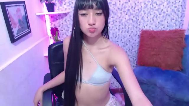 Image 8 of emmaferri_ Stream on Chaturbate on 25 months ago