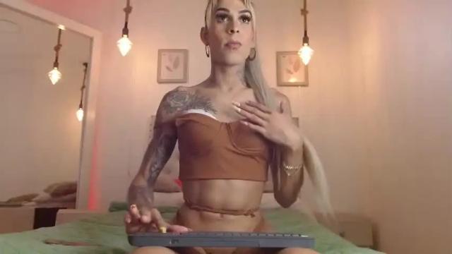 Image 8 of emmafox_07 Stream on Chaturbate on 21 months ago