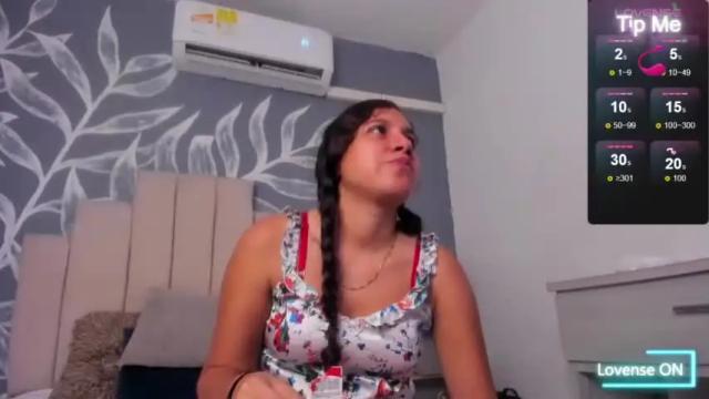 Image 6 of emmagraay_ Stream on Chaturbate on 17 months ago