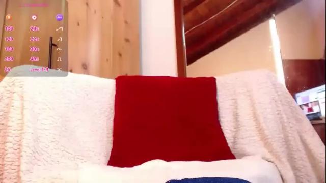 Image 7 of emmahenderson Stream on Chaturbate on 29 days ago