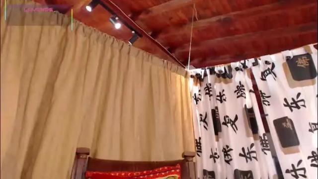 Image 6 of emmahenderson Stream on Chaturbate on 1 month ago