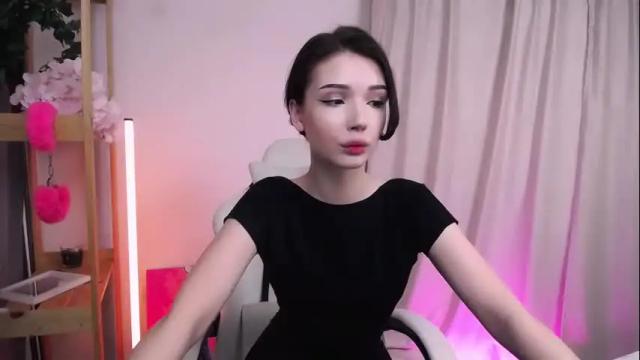 Image 2 of emmakeam_ Stream on Chaturbate on 2 months ago
