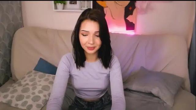 Image 2 of emmakeam_ Stream on Chaturbate on 1 month ago