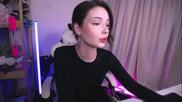 Image 4 of emmakeam_ Stream on Chaturbate on 1 month ago