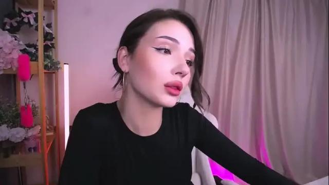 Image 6 of emmakeam_ Stream on Chaturbate on 1 month ago