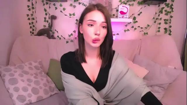 Image 2 of emmakeam_ Stream on Chaturbate on 10 days ago