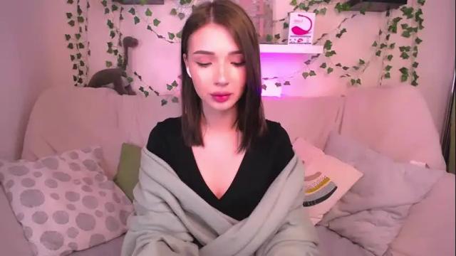 Image 4 of emmakeam_ Stream on Chaturbate on 10 days ago
