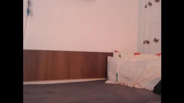 Image 7 of emmakros Stream on Chaturbate on 15 months ago