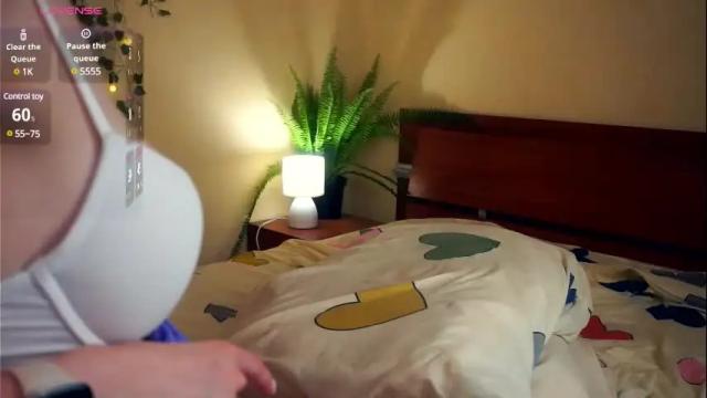 Image 12 of emmalaflame Stream on Chaturbate on 1 month ago