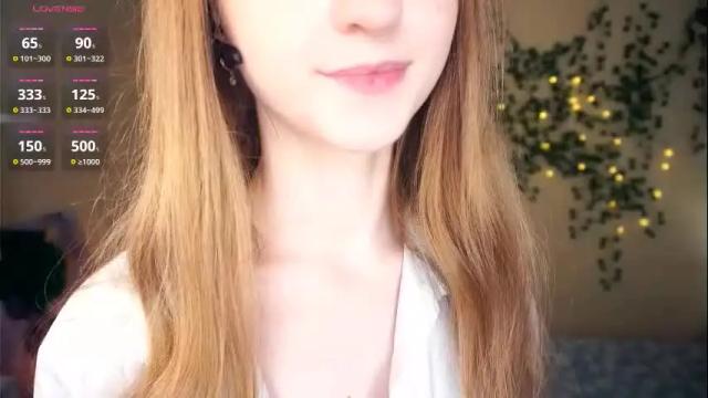 Image 10 of emmalaflame Stream on Chaturbate on 1 month ago