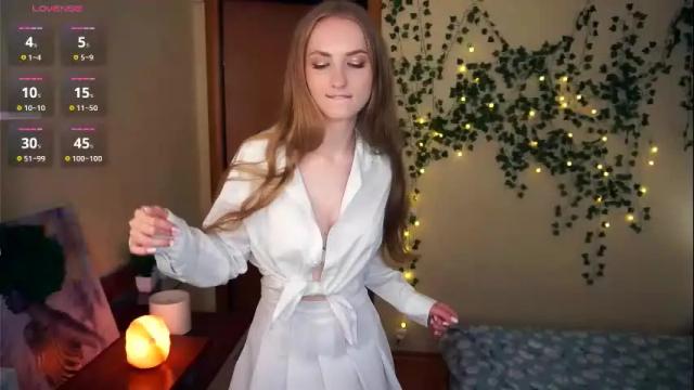 Image 8 of emmalaflame Stream on Chaturbate on 1 month ago