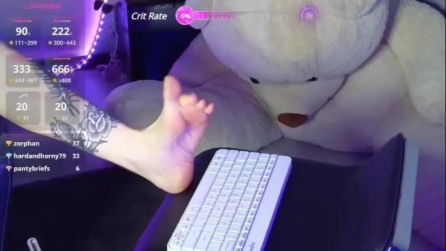 Image 8 of emmalarkins Stream on Chaturbate on 1 month ago