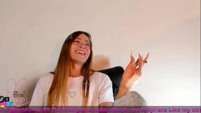 Image 2 of emmalym Stream on Chaturbate on 7 months ago